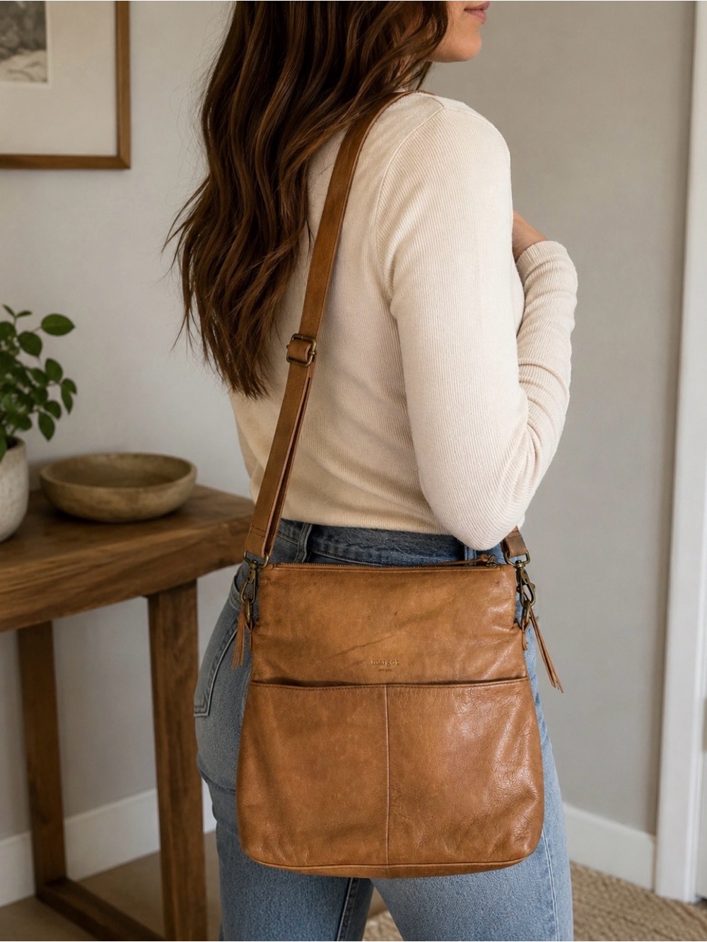 Margot New York Leather Crossbody Bag Tan Adjustable Strap Organizer Purse